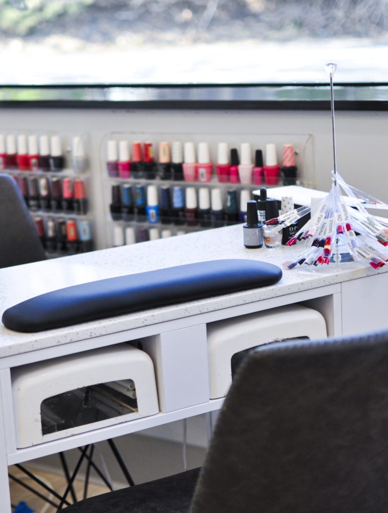 Salon_closeups_1